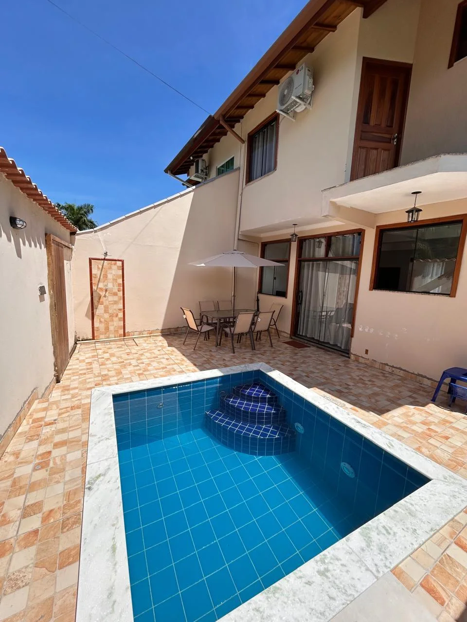 Piscina da pousada em Paraty